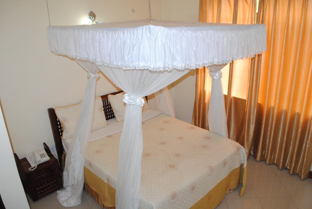 Briston Hotel Аруша Екстериор снимка